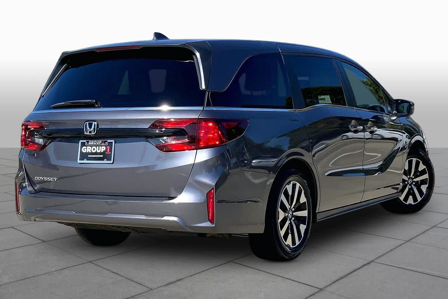 Used 2025 Honda Odyssey EX-L image 12