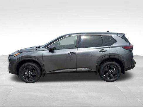 New 2026 Nissan Rogue SV FWD image 5
