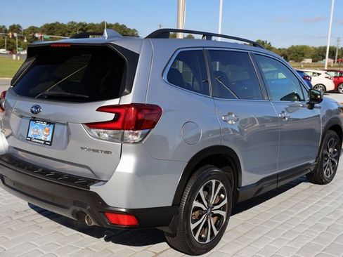 Used 2020 Subaru Forester Limited image 5
