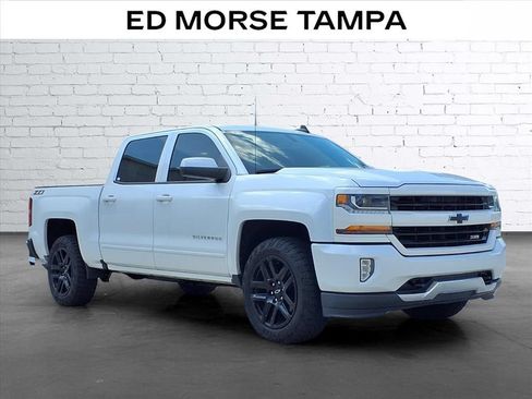 Used 2018 Chevrolet Silverado 1500 LT w/ All Star Edition AWD/4WD image 5