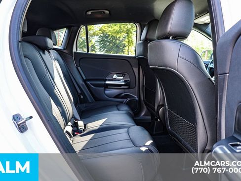 Used 2025 Mercedes-Benz GLA 250 image 22