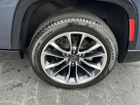 Used 2024 Jeep Wagoneer L Series III w/ Premium Group I image 23