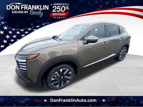 Used 2025 Nissan Kicks SV w/ SV Premium Package AWD/4WD image 1