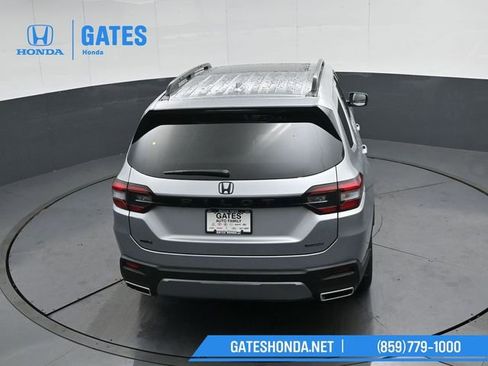 New 2026 Honda Pilot Touring image 48
