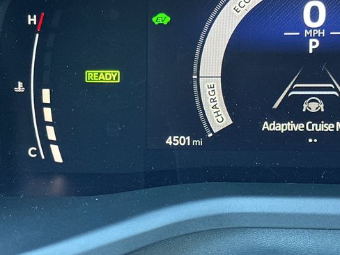 Certified 2026 Toyota Camry SE w/ Convenience Package FWD image 24