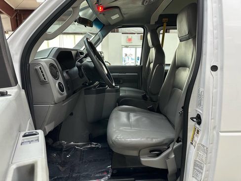 Used 2012 Ford E-250 and Econoline 250 w/ PWR Group image 12