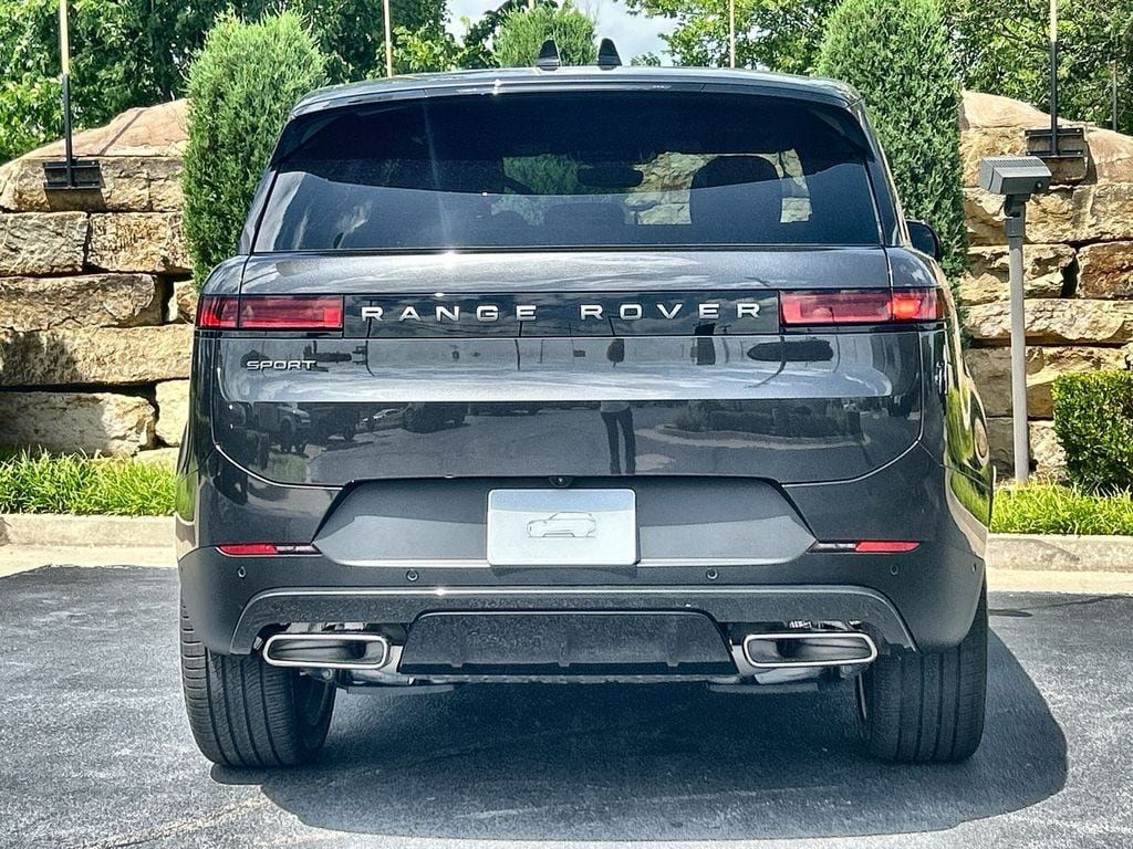 New 2026 Land Rover Range Rover Sport SE AWD/4WD image 4
