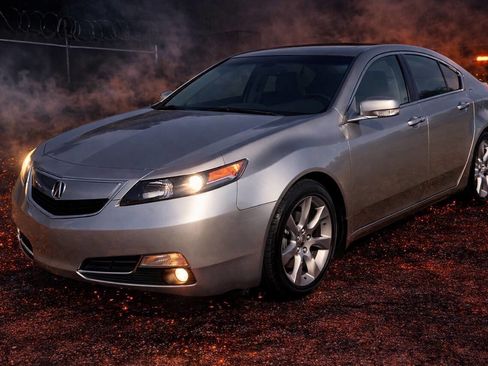 Used 2013 Acura TL w/ Technology Package image 1