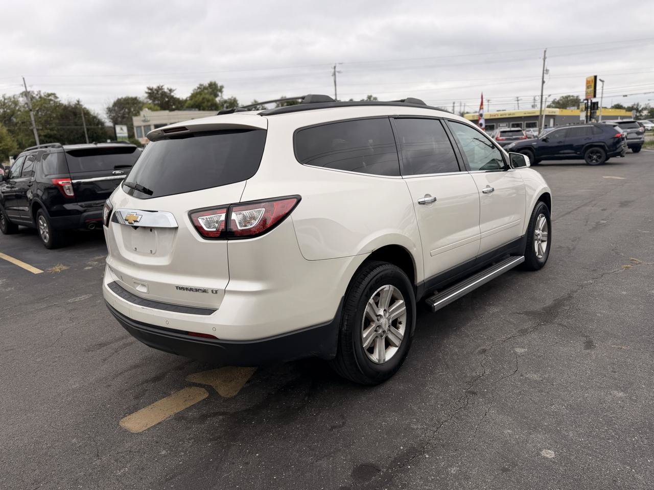 Used 2014 Chevrolet Traverse LT w/ LPO, 'HIT The Road' Package FWD image 12