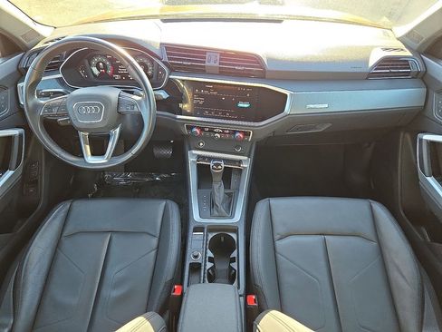 Used 2023 Audi Q3 2.0T Premium image 19
