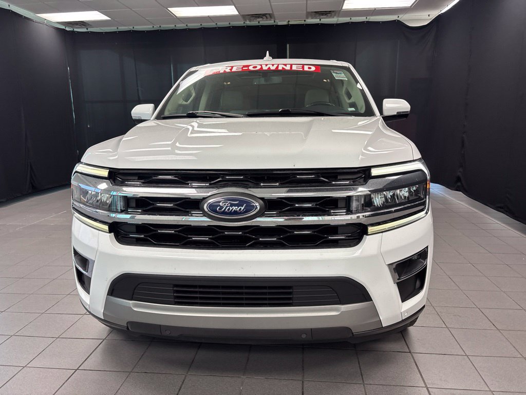 Used 2024 Ford Expedition Limited RWD image 10