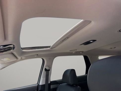 Used 2025 Hyundai Palisade SEL FWD image 13