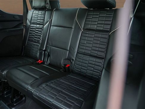 Certified 2025 Cadillac Escalade Sport Platinum w/ LPO, ONYX Package image 26