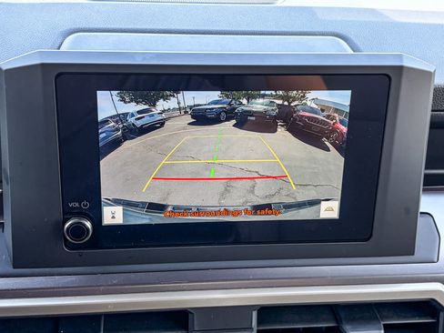 Used 2024 Toyota Tacoma SR5 AWD/4WD image 22