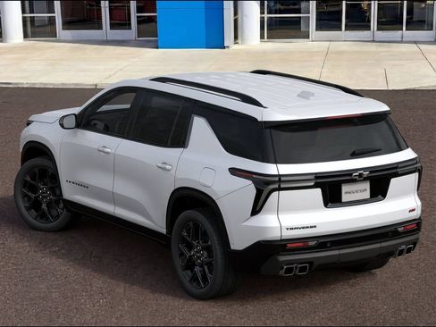 New 2026 Chevrolet Traverse RS w/ LPO, Floor Liner Package FWD image 3