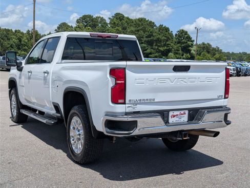 Used 2024 Chevrolet Silverado 2500 LTZ w/ LTZ Premium Package AWD/4WD image 12