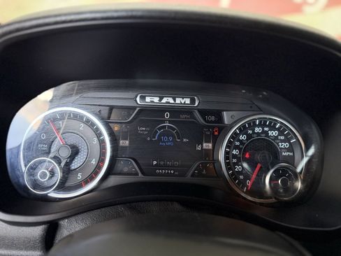 Used 2022 RAM 5500 Tradesman w/ Safety Group image 33