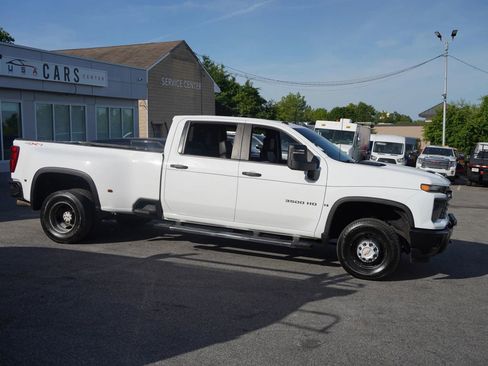 Used 2024 Chevrolet Silverado 3500 W/T AWD/4WD image 7