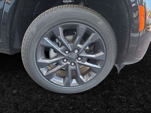 New 2026 Jeep Grand Cherokee Limited AWD/4WD image 24