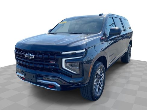 Certified 2025 Chevrolet Suburban Z71 AWD/4WD image 1