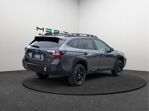 Used 2025 Subaru Outback Wilderness AWD/4WD image 9