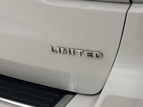 Used 2022 Jeep Grand Cherokee Limited AWD/4WD image 10