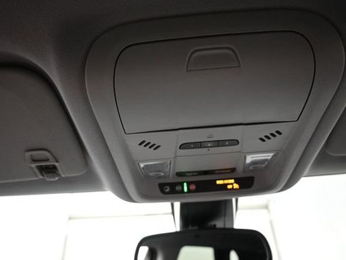 Used 2024 Chevrolet Blazer LT w/ Convenience Package FWD image 12