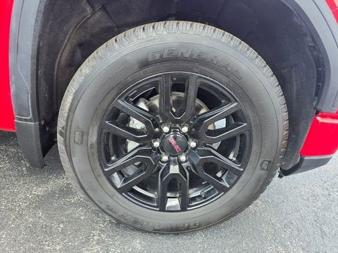 Used 2025 GMC Sierra 1500 Elevation AWD/4WD image 12