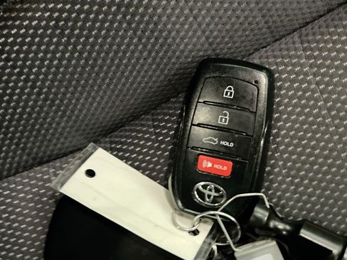 Used 2025 Toyota Corolla SE FWD image 36