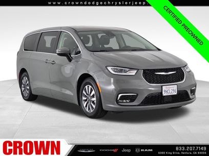 Certified 2023 Chrysler Pacifica Touring-L