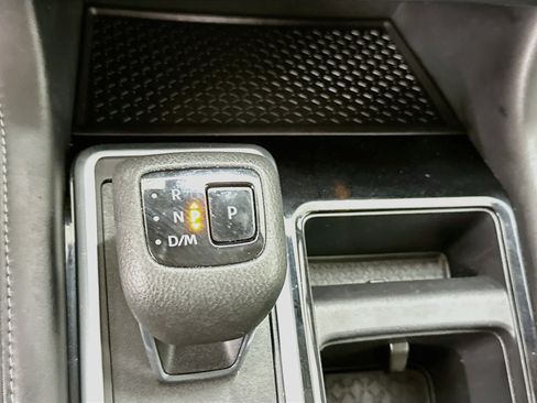 Used 2023 Nissan Pathfinder SV AWD/4WD image 24