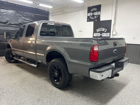Used 2010 Ford F250 Lariat image 4