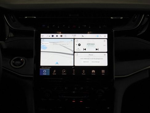 Used 2023 Jeep Grand Cherokee 4WD 4xe w/ Luxury Tech Group II image 15