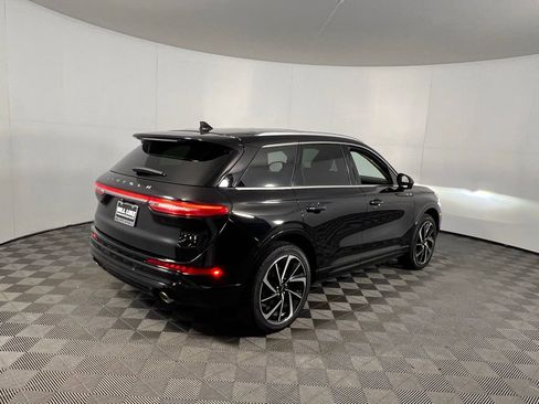 Used 2024 Lincoln Corsair Grand Touring image 7