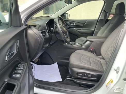 Used 2018 Chevrolet Equinox LT image 21