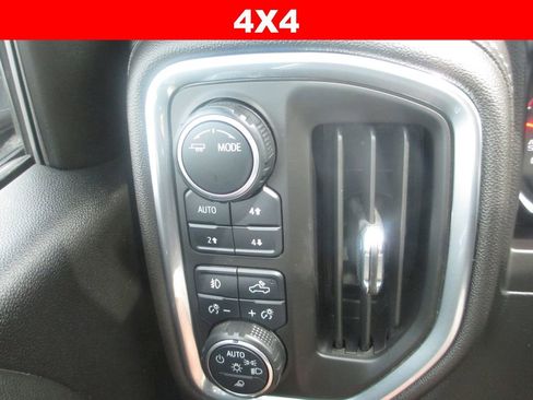 Used 2021 Chevrolet Silverado 1500 LT Trail Boss w/ Convenience Package II AWD/4WD image 30