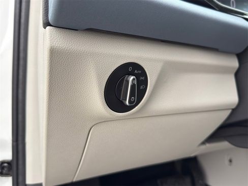 New 2026 Volkswagen Jetta SE image 15