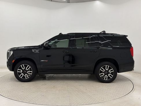 Used 2022 GMC Yukon AT4 AWD/4WD image 2