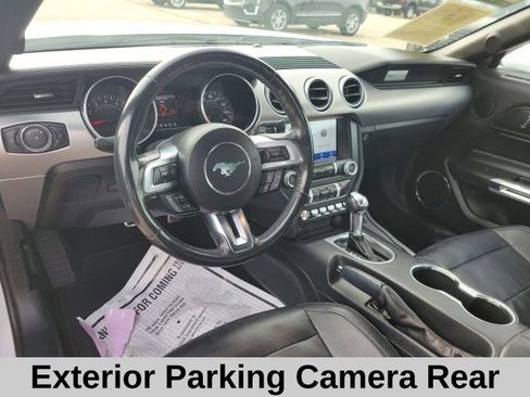 Used 2022 Ford Mustang Premium image 4