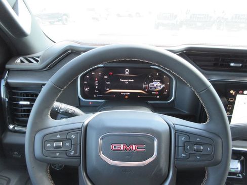 New 2026 GMC Sierra 2500 AT4 w/ AT4 Premium Plus Package AWD/4WD image 21