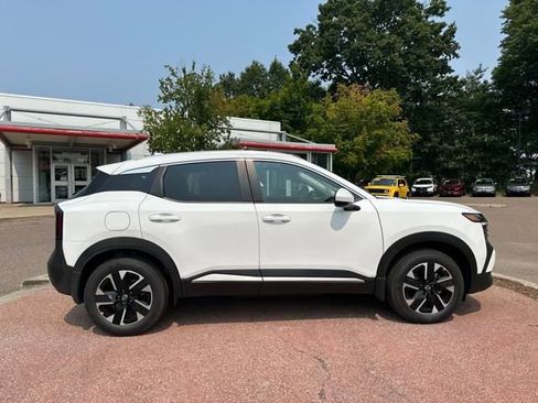 New 2025 Nissan Kicks SV w/ SV Premium Package image 1