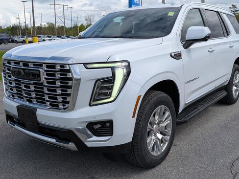 New 2026 GMC Yukon Denali w/ Advanced Technology Package AWD/4WD image 3