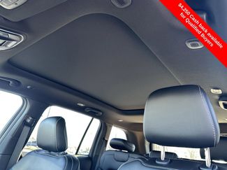 New 2025 Jeep Grand Cherokee Limited video 3