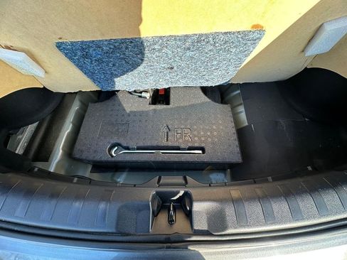 Used 2021 Nissan Kicks SV image 19