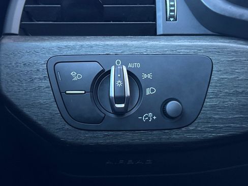 Used 2021 Audi A4 2.0T Premium Plus image 29