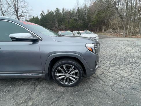 Used 2018 GMC Terrain Denali w/ Advanced Safety Package image 12