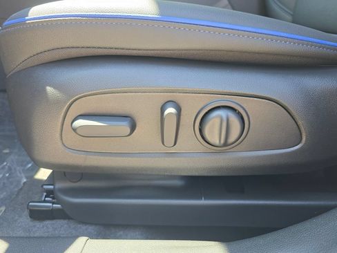 New 2026 Buick Envista Sport Touring w/ Convenience I Package FWD image 15