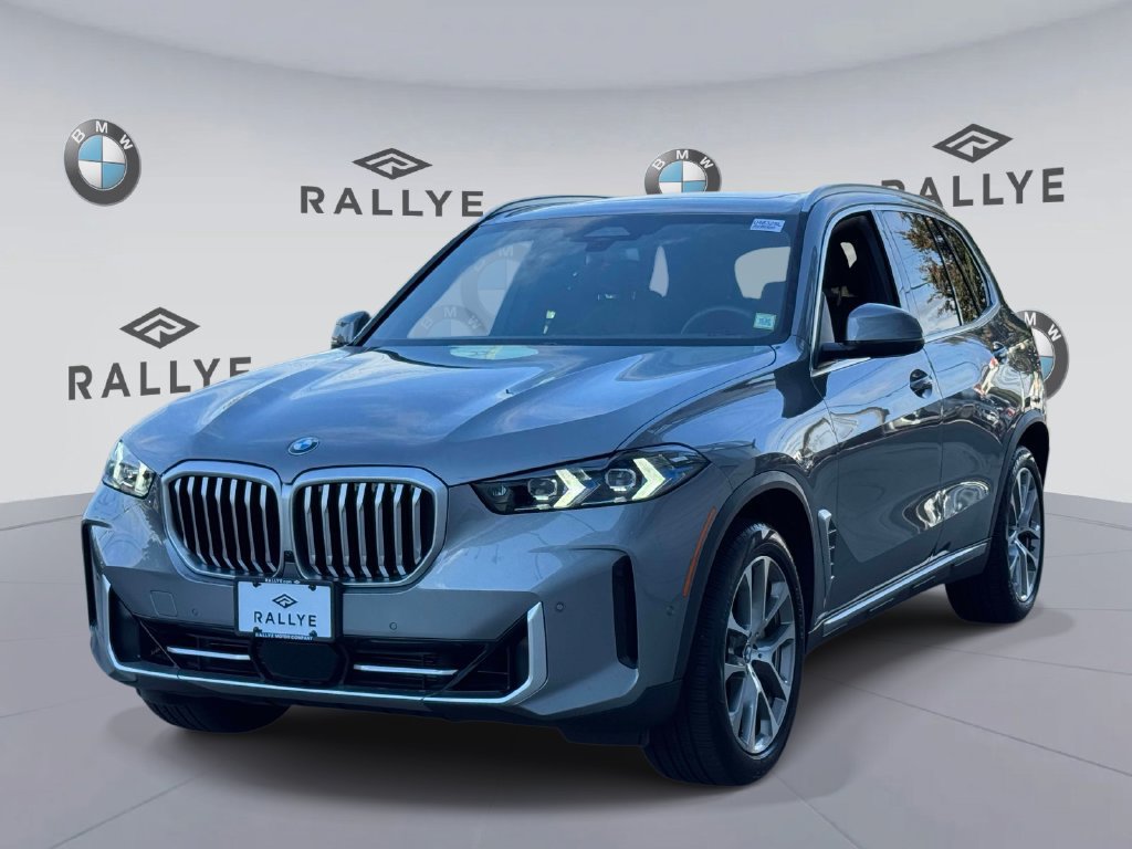 Certified 2026 BMW X5 xDrive40i w/ Parking Assistance Package AWD/4WD image 3