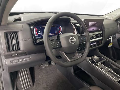 New 2026 Nissan Pathfinder Platinum FWD image 7