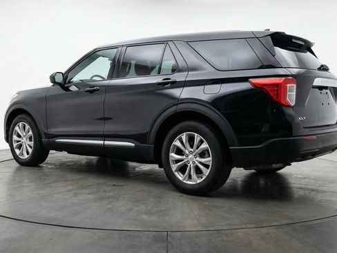 Used 2024 Ford Explorer Limited RWD image 6